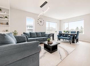 22265 Dewdney Trunk Rd #308, Maple Ridge, BC V2X3C9