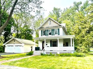2 Lynch Ave, Castleton, NY 12033