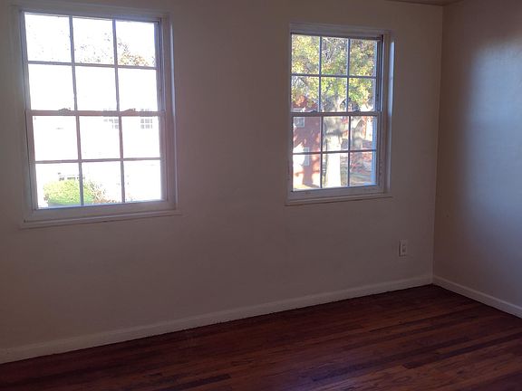 5th image of 441 Kenwood Dr APT G