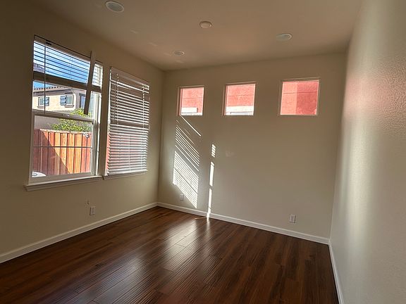 4th image of 3565 Rocking Horse Ct