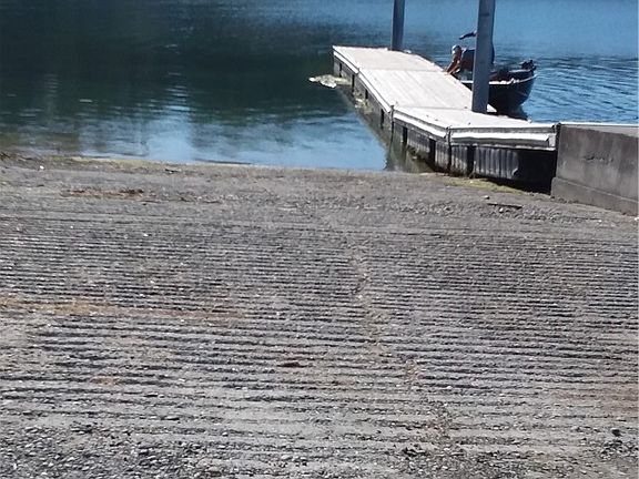 4th image of 3585 Seashore Ave