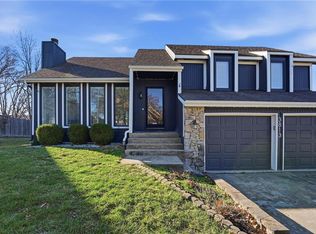 3813 NW 73rd St, Kansas City, MO 64151