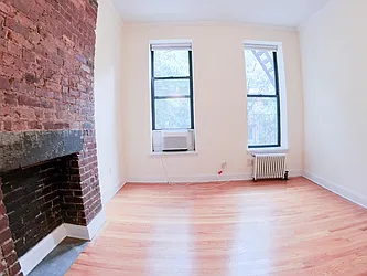 Rented by Urban Real Estate Inc