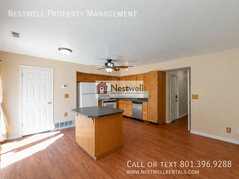 4763 W Piagentini Way — Photo 2