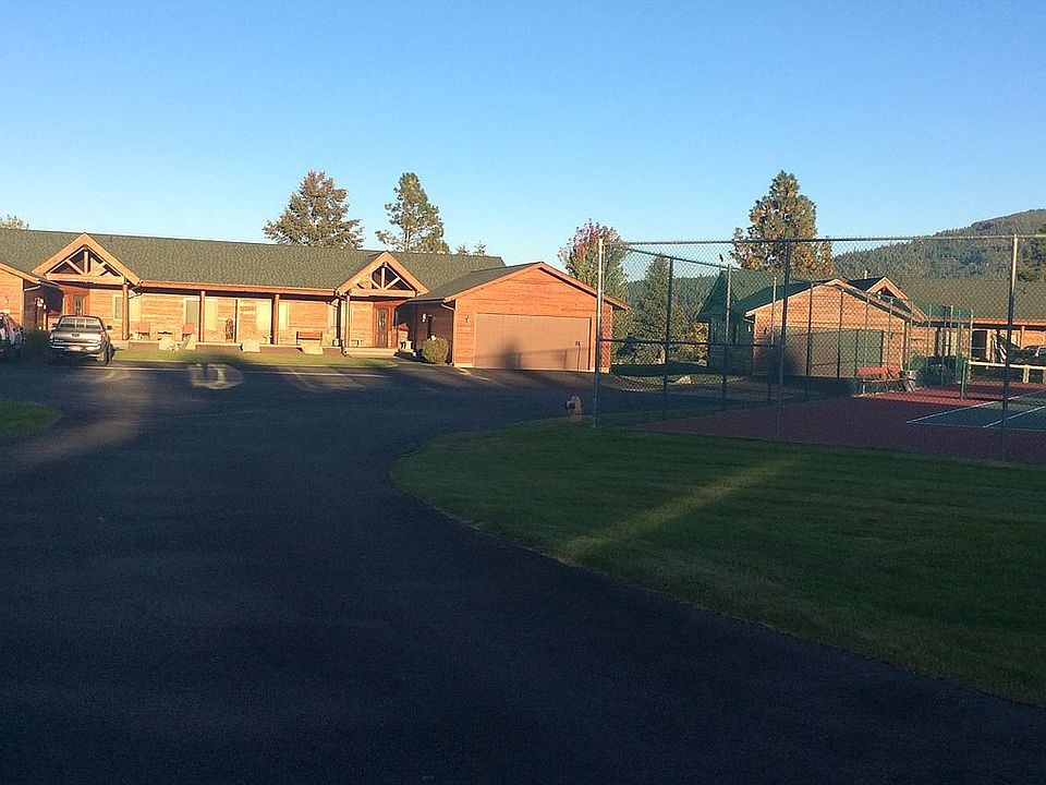 2nd image of 69 Fairway Dr #2