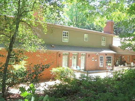 2nd image of 218 Old Farm Rd