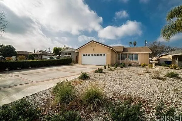 6971 Cozycroft Ave — Photo 13