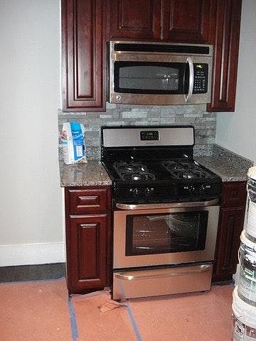 1st image of 6422 N Claremont Ave APT 1N