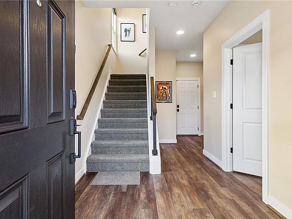 5th image of 4909 Settlers Market Blvd