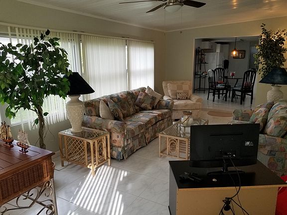 2nd image of 28 Iberian Ln