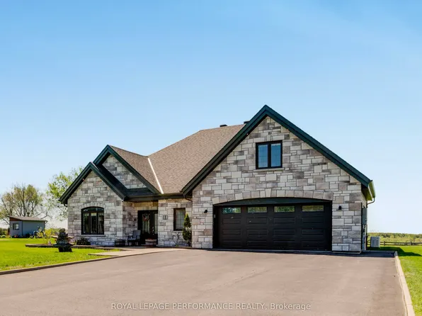 88 Pendleton St, Champlain, ON K0B 1R0
