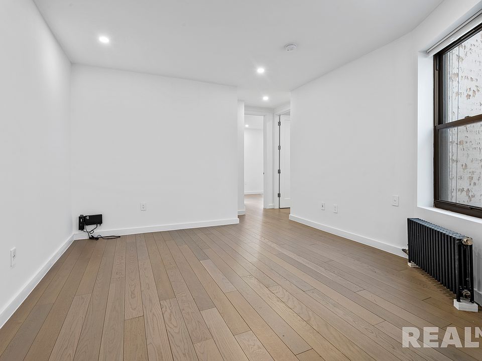 1st image of 15 Wyckoff St APT 6