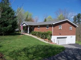 240 Tolbert Farm Rd, Beckley, WV 25801