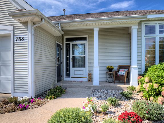5th image of 788 Holly Creek Dr #4