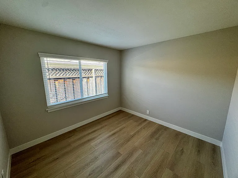 4056 Park Blvd — Photo 13