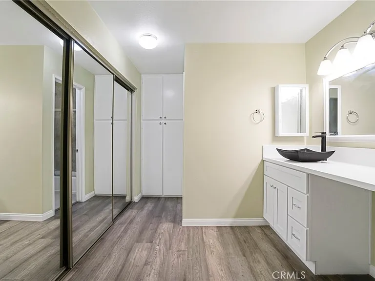 8650 Gulana Ave — Photo 17