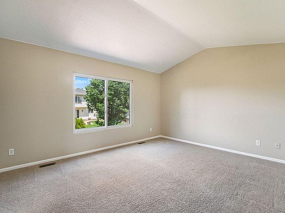 3rd image of 735 Jefferson Ave