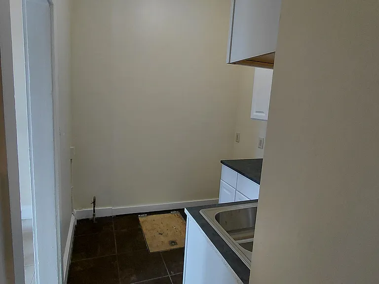16 N Main St #16 — Photo 9