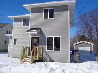 1132 River Dr, Watertown, WI 53094