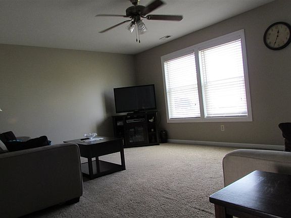 4th image of 757 Camden Dr