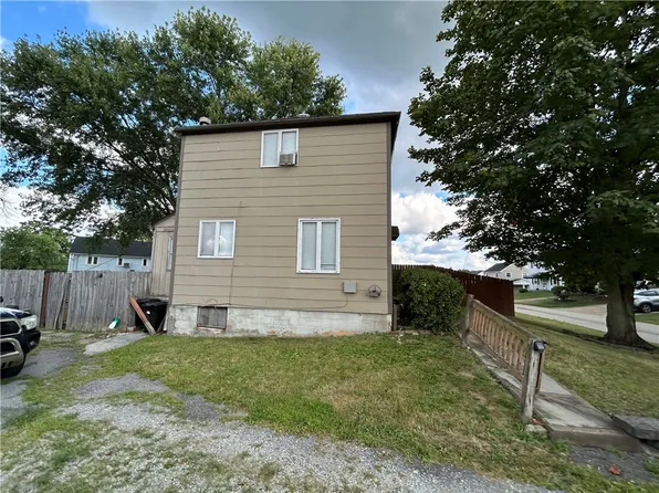 109 Constitution Cir, Clairton, PA 15025