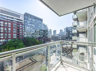 525 Adelaide St W #1022, Toronto, ON M5V 0N7