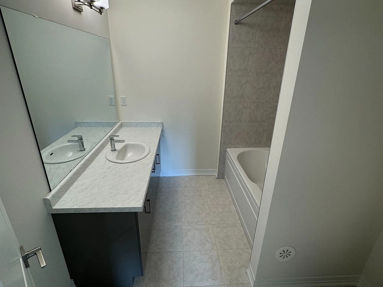 660 Colborne St W — Photo 4