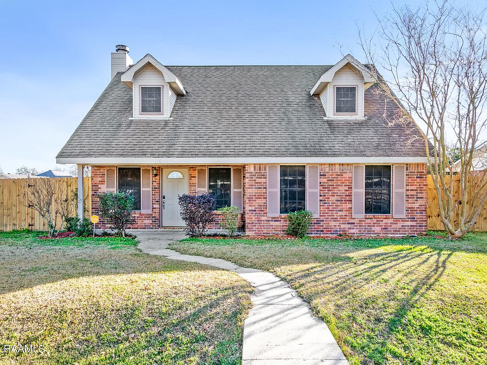 1st image of 130 Village Green Dr