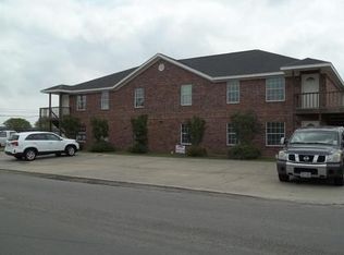 6870 25th St APT C, Groves, TX 77619