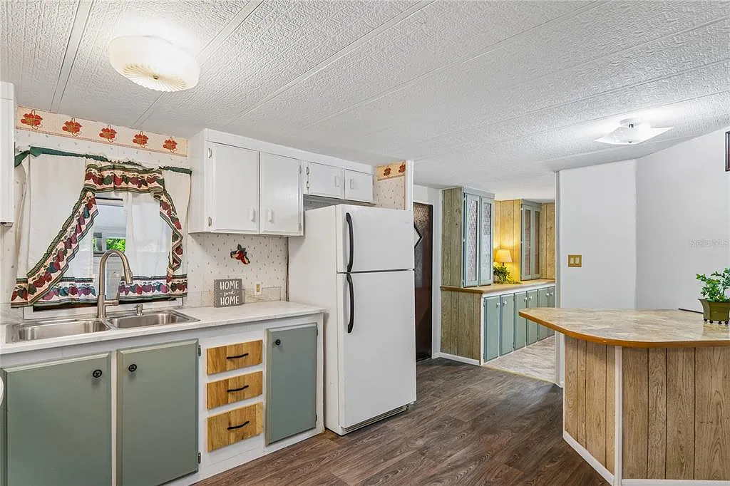 2 bed, 2.0 bath, 966 sqft, $1,500 — Photo 4