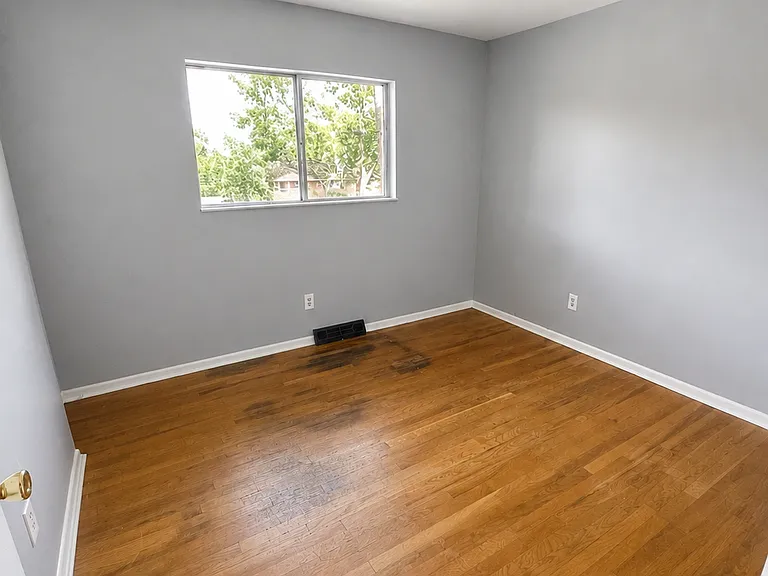 144 Silverwood Cir — Photo 17