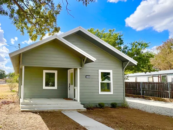 206 Vine St, Bangs, TX 76823