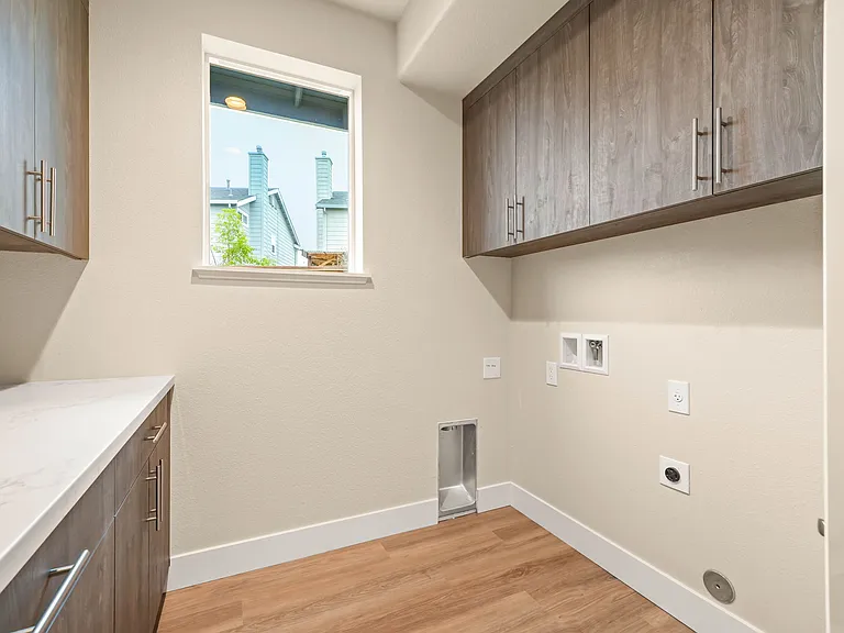 3036 W Byron Rd — Photo 7