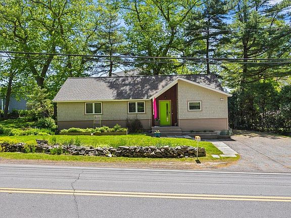 2nd image of 1088 Shore Road