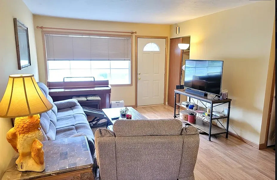3 bed, 972 sqft, $1,500 — Photo 4