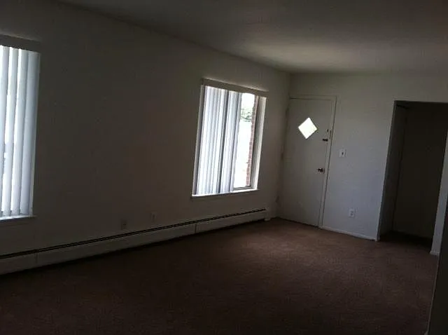 24925 Jefferson Ave #7 — Photo 6