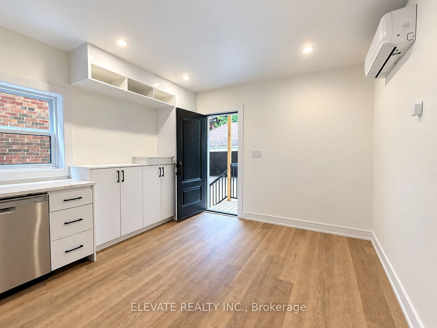2 bed, $2,450 — Photo 2