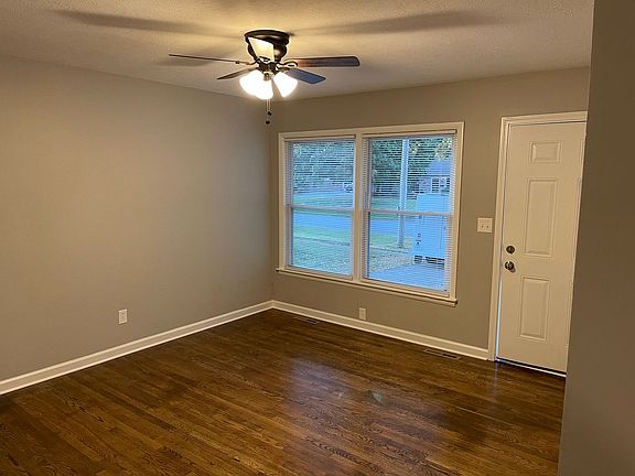 4th image of 5113 Constance Dr