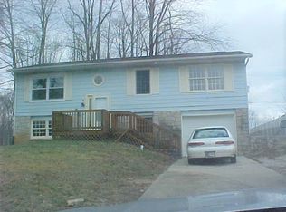 920 N Chandler Dr, Ellettsville, IN 47429