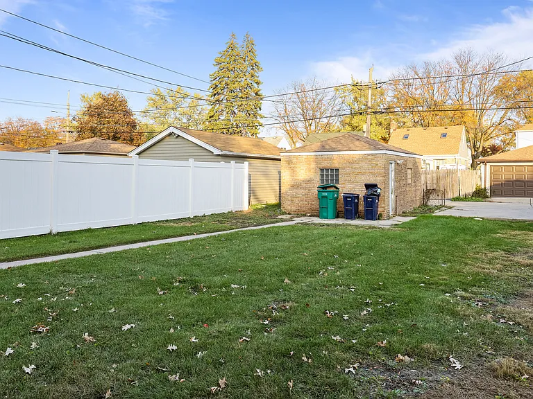 749 Manchester Ave — Photo 31