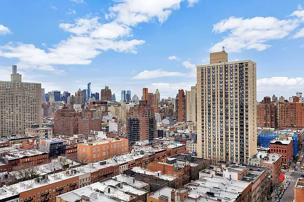 Rented by Cooper & Cooper Real Estate | media 24