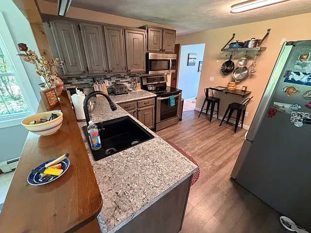 4 bed, 1623 sqft, $3,500 — Photo 4