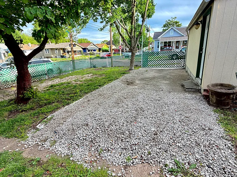 320 Indiana Ave #1 — Photo 8