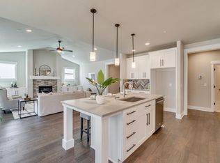 3064 NW Hidden Ridge Dr NW, Bend, OR 97703