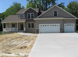 15SL Cambrian St, Madison, OH 44057