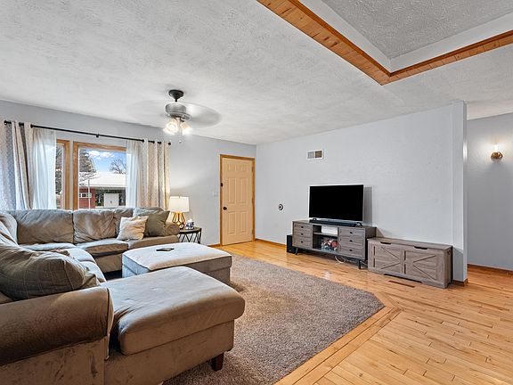 3rd image of 1801 S West Ave