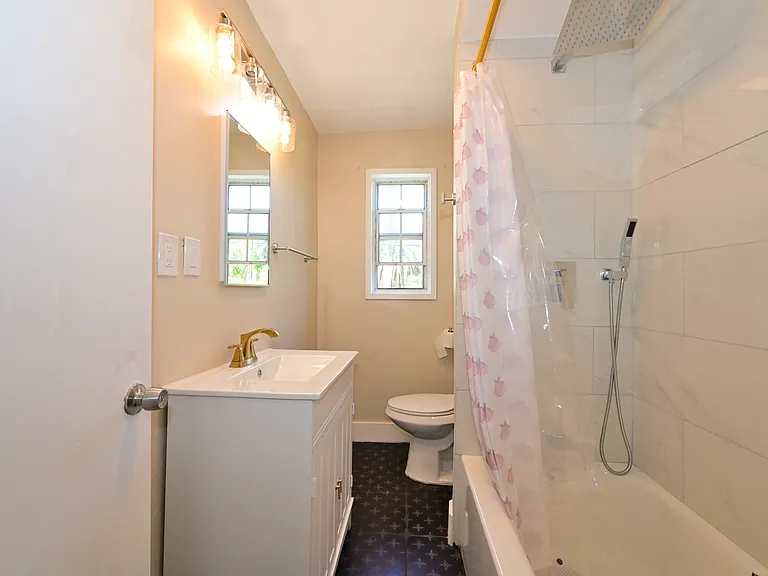 328 E Olive Ave — Photo 26