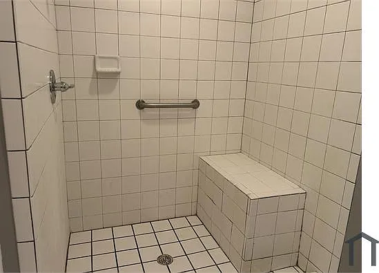 3 bed, 1200 sqft, $1,100 — Photo 3