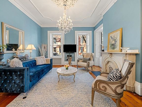 3rd image of 12 Cordis St #1