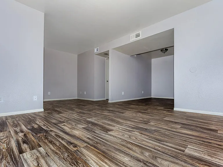 Park Terrace Apartments — Photo 24